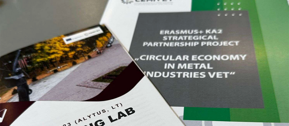 Unterlagen und Bücher