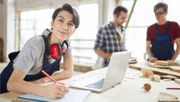 Schmuckbild: Azubis im Handwerk